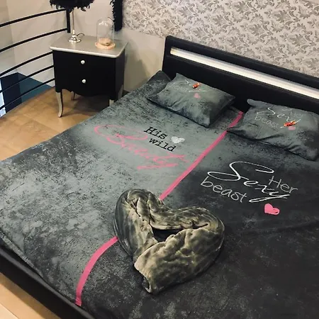 One Bedroom With Furnished Garden And Wifi At Appartement