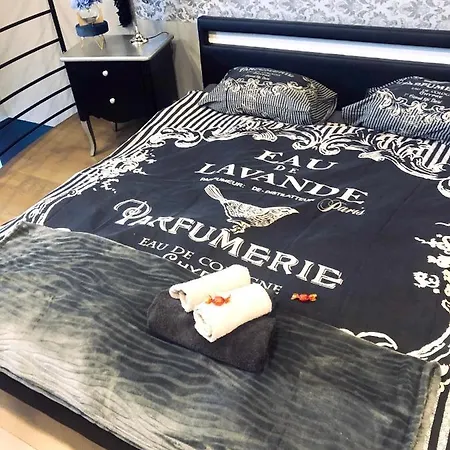 One Bedroom With Furnished Garden And Wifi At Apartmán *