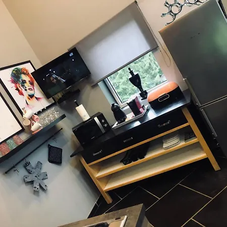One Bedroom With Furnished Garden And Wifi At Gesves